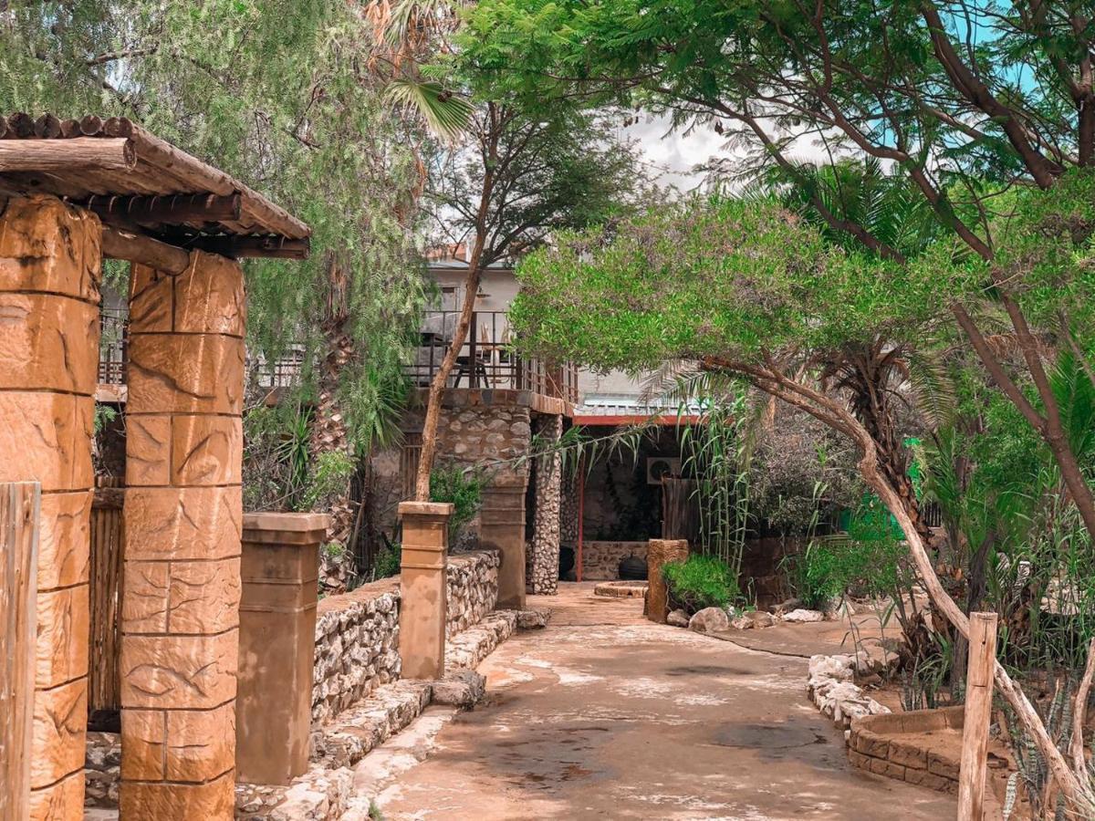 Nkisi Guesthouse Kang Buitenkant foto