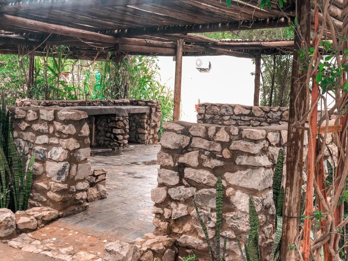 Nkisi Guesthouse Kang Buitenkant foto